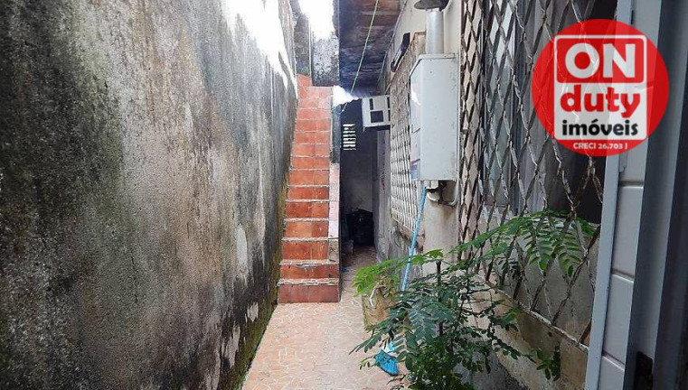 Imagem Casa com 4 Quartos à Venda, 200 m² em Santa Maria - Santos Imagem Casa com 4 Quartos à Venda, 200 m² em Santa Maria - Santos