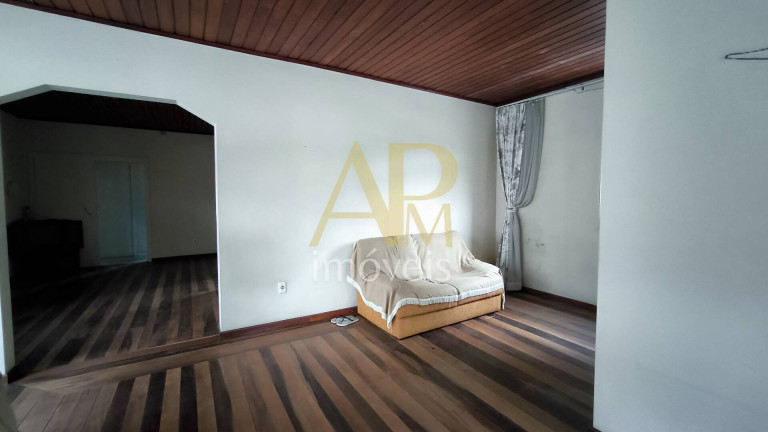 Imagem Casa com 4 Quartos à Venda, 290 m² em Centro - São José