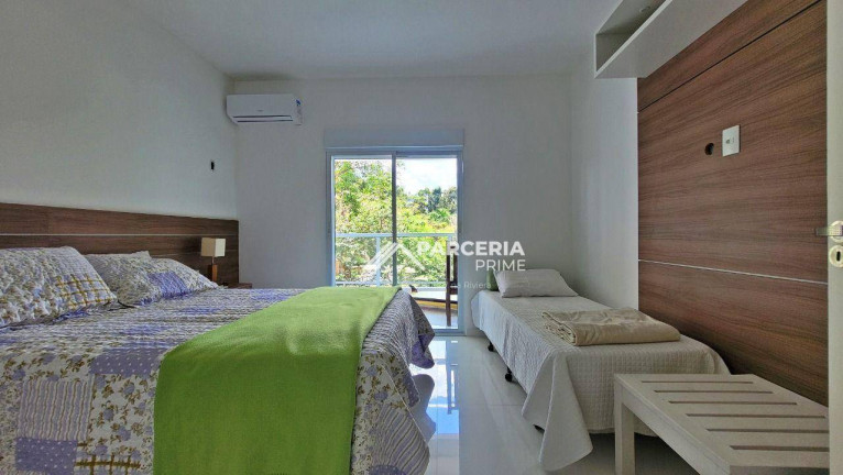 Imagem Casa com 5 Quartos à Venda, 395 m² em Riviera Módulo 18 - Bertioga Imagem Casa com 5 Quartos à Venda, 395 m² em Riviera Módulo 18 - Bertioga