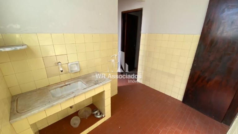 Imagem Casa com 2 Quartos à Venda, 119 m²