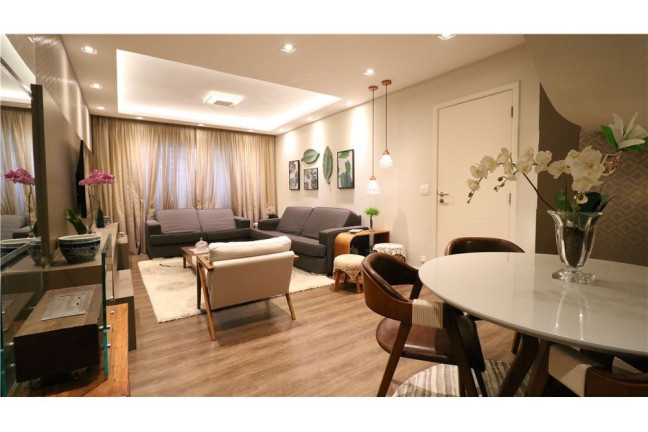 Imagem Casa com 3 Quartos à Venda, em Chácara Santo Antônio (zona Sul) - São Paulo Imagem Casa com 3 Quartos à Venda, em Chácara Santo Antônio (zona Sul) - São Paulo