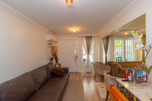 Imagem Casa com 3 Quartos à Venda, 175 m² em Seminário - Curitiba