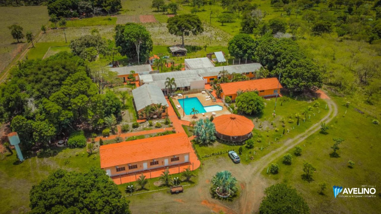 Imóvel com 24 Quartos à Venda, 2.000 m² em Centro - Glória De Dourados