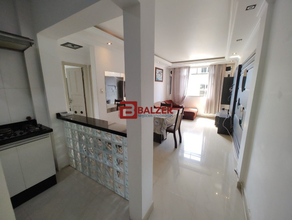 Imagem Apartamento com 2 Quartos à Venda, 66 m² em Centro - Florianópolis Imagem Apartamento com 2 Quartos à Venda, 66 m² em Centro - Florianópolis