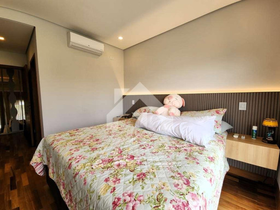 Imagem Casa de Condomínio com 3 Quartos à Venda, 303 m² em Granja Viana - Carapicuíba
