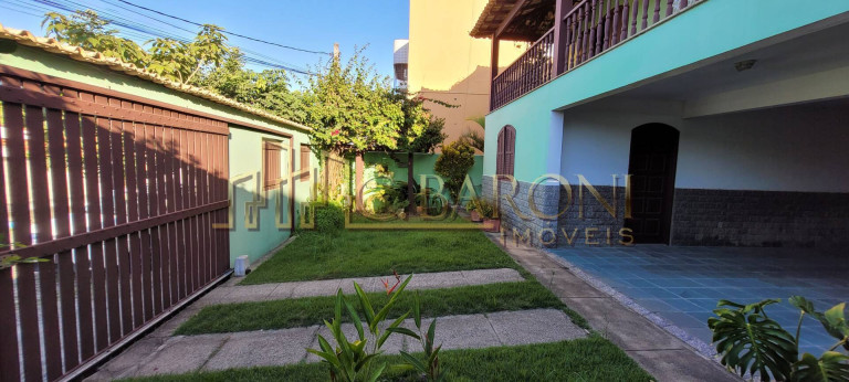 Imagem Casa com 5 Quartos à Venda, 300 m² em Centro - São Pedro Da Aldeia