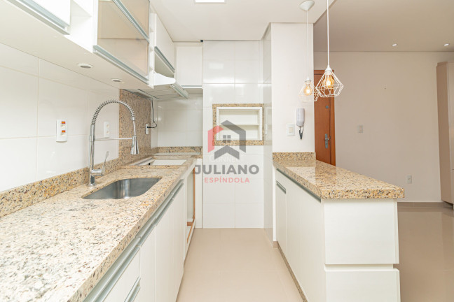 Imagem Apartamento com 2 Quartos à Venda, 93 m² em Vila Ipiranga - Porto Alegre Imagem Apartamento com 2 Quartos à Venda, 93 m² em Vila Ipiranga - Porto Alegre