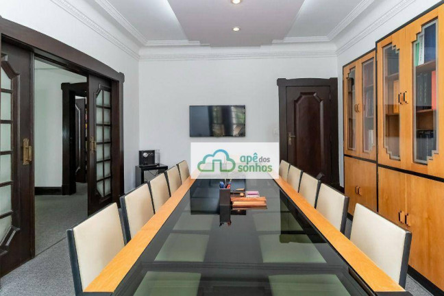 Imagem Casa com 12 Quartos à Venda, 520 m² em Pacaembu - São Paulo Imagem Casa com 12 Quartos à Venda, 520 m² em Pacaembu - São Paulo
