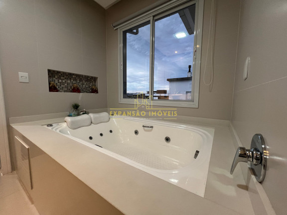 Imagem Casa com 3 Quartos à Venda, 300 m² em Pedra Branca - Palhoça Imagem Casa com 3 Quartos à Venda, 300 m² em Pedra Branca - Palhoça