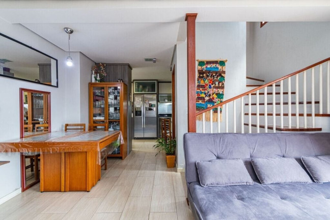 Imagem Casa de Condomínio com 3 Quartos à Venda, 168 m² em Santo Antônio - Porto Alegre