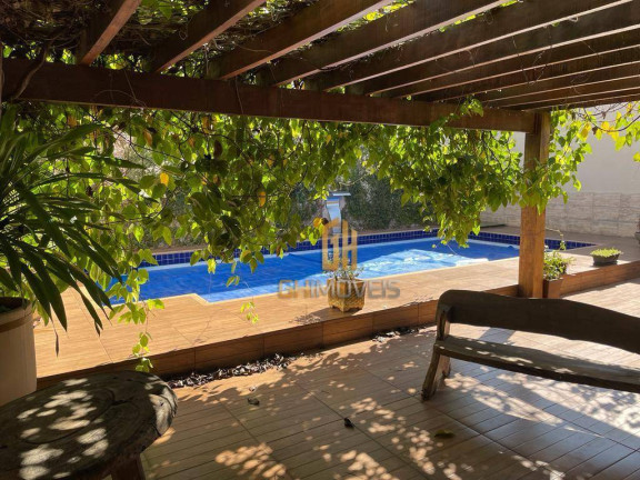 Imagem Casa com 3 Quartos à Venda, 240 m² em Condomínio Rio Formoso - Goiânia
