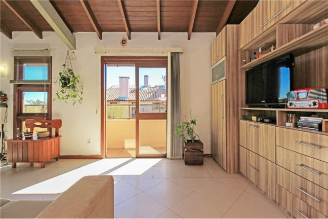 Imagem Imóvel com 2 Quartos à Venda, 151 m² em Bom Jesus - Porto Alegre Imagem Imóvel com 2 Quartos à Venda, 151 m² em Bom Jesus - Porto Alegre