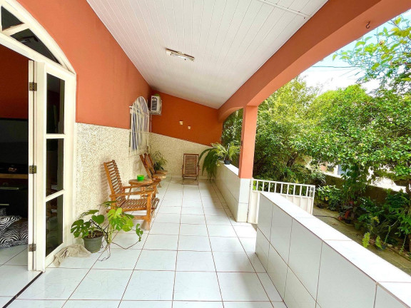 Imagem Casa com 3 Quartos à Venda, 200 m² em Luiz Iglésias - Colatina