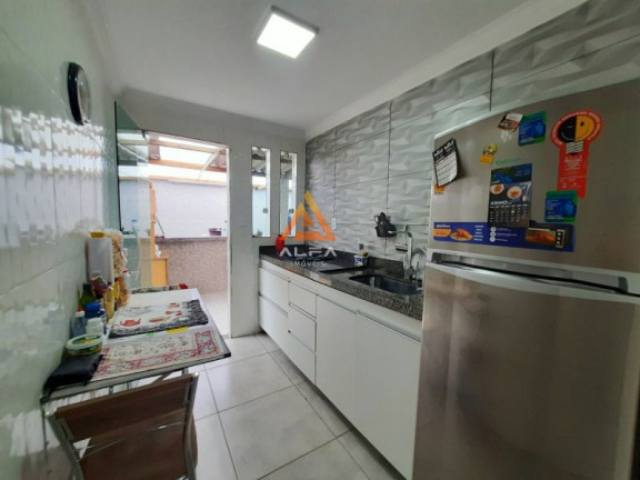 Imagem Casa com 2 Quartos à Venda, 56 m²