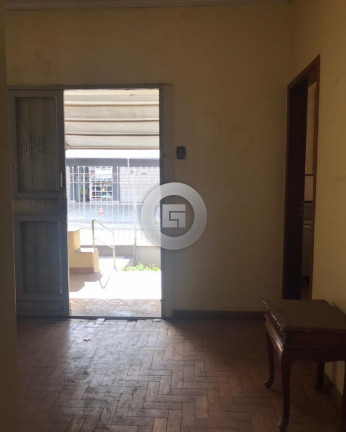 Sobrado com 4 Quartos para Alugar,  em Centro - Montes Claros