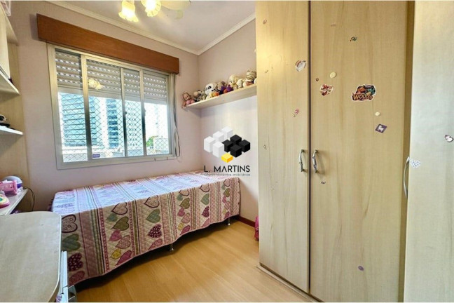 Imagem Apartamento com 3 Quartos à Venda, 108 m² em São Sebastião - Porto Alegre Imagem Apartamento com 3 Quartos à Venda, 108 m² em São Sebastião - Porto Alegre