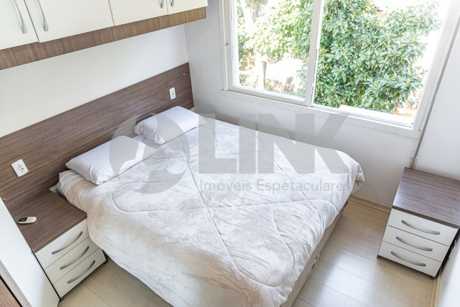 Imagem Imóvel com 2 Quartos à Venda, 111 m² em Santo Antônio - Porto Alegre Imagem Imóvel com 2 Quartos à Venda, 111 m² em Santo Antônio - Porto Alegre