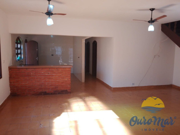 Imagem Casa com 3 Quartos para Alugar ou Temporada, 210 m² em Jardim Das Palmeiras - Itanhaém