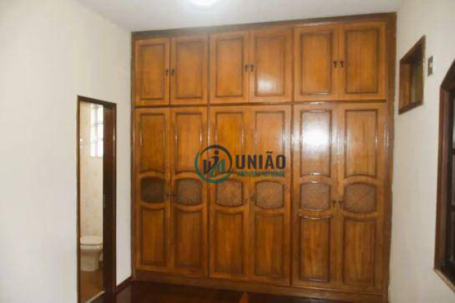 Imagem Casa com 5 Quartos à Venda, 220 m² em São Francisco - Niterói Imagem Casa com 5 Quartos à Venda, 220 m² em São Francisco - Niterói