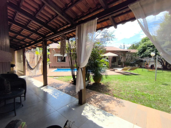 Imagem Casa com 3 Quartos à Venda, 220 m² em Parque Acalanto - Goiania Imagem Casa com 3 Quartos à Venda, 220 m² em Parque Acalanto - Goiania