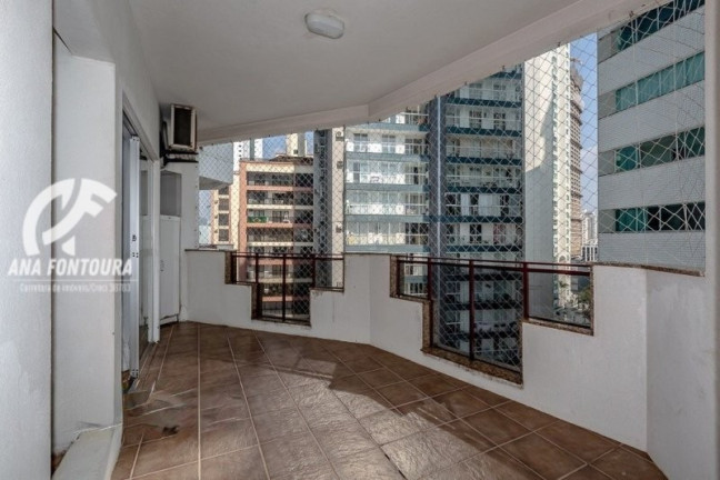 Imagem Apartamento com 3 Quartos à Venda, 238 m² em Centro - Balneário Camboriú Imagem Apartamento com 3 Quartos à Venda, 238 m² em Centro - Balneário Camboriú