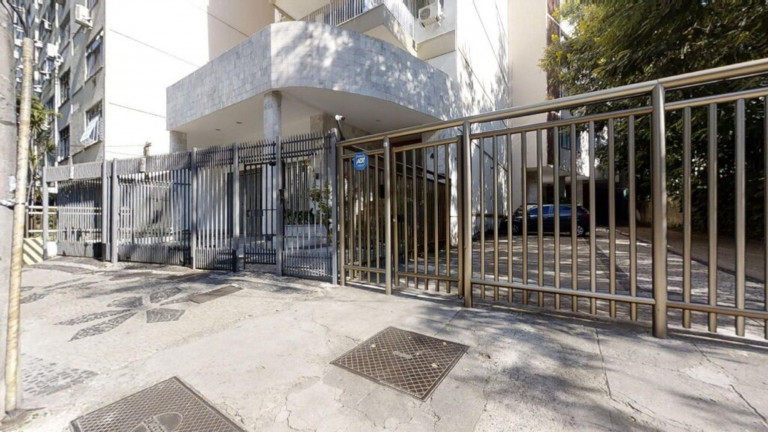 Imagem Imóvel com 3 Quartos à Venda, 120 m² em Laranjeiras - Rio De Janeiro Imagem Imóvel com 3 Quartos à Venda, 120 m² em Laranjeiras - Rio De Janeiro