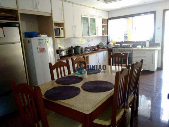 Imagem Casa com 5 Quartos à Venda, 476 m² em Piratininga - Niterói Imagem Casa com 5 Quartos à Venda, 476 m² em Piratininga - Niterói