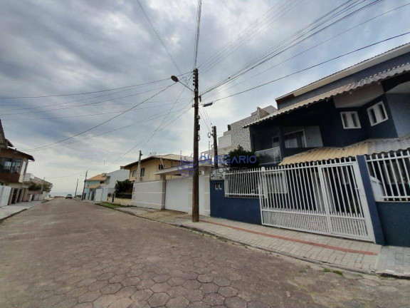 Sobrado com 4 Quartos à Venda, 284 m² em Centro - Penha