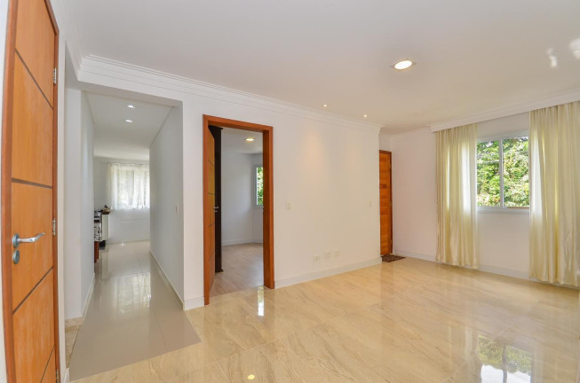 Imagem Casa com 3 Quartos à Venda, 236 m² em Vista Alegre - Curitiba Imagem Casa com 3 Quartos à Venda, 236 m² em Vista Alegre - Curitiba