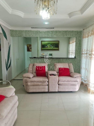 Imagem Casa com 4 Quartos à Venda,  em Jardim Curitibano - Foz Do Iguacu