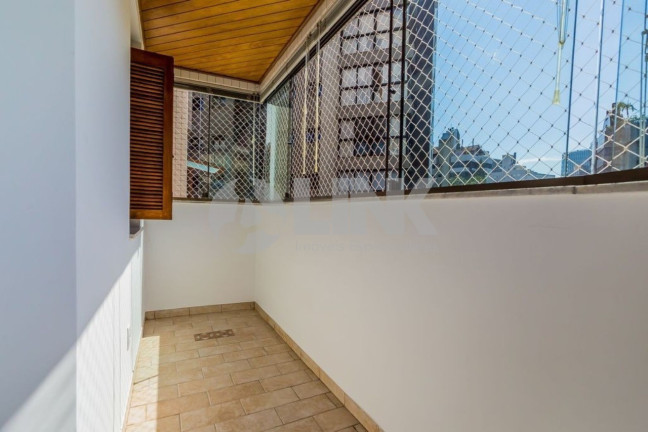 Imagem Apartamento com 3 Quartos à Venda, 131 m² em Bela Vista - Porto Alegre