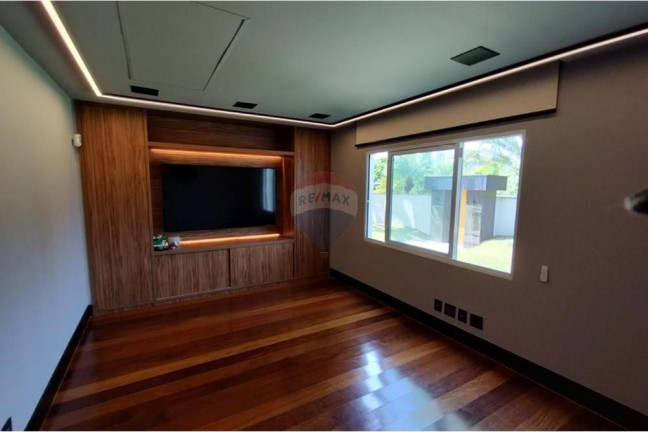 Imagem Casa de Condomínio com 5 Quartos à Venda, 1.013 m² em Barra Da Tijuca - Rio De Janeiro Imagem Casa de Condomínio com 5 Quartos à Venda, 1.013 m² em Barra Da Tijuca - Rio De Janeiro