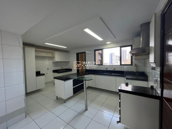 Imagem Imóvel com 3 Quartos à Venda, 266 m² em Batista Campos - Belém