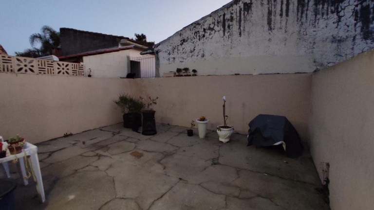 Imagem Casa com 2 Quartos à Venda, 55 m² em Cajuru - Curitiba Imagem Casa com 2 Quartos à Venda, 55 m² em Cajuru - Curitiba