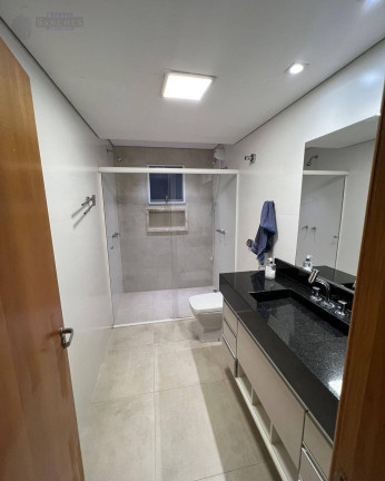 Imagem Casa com 4 Quartos à Venda, 240 m² em Bauru