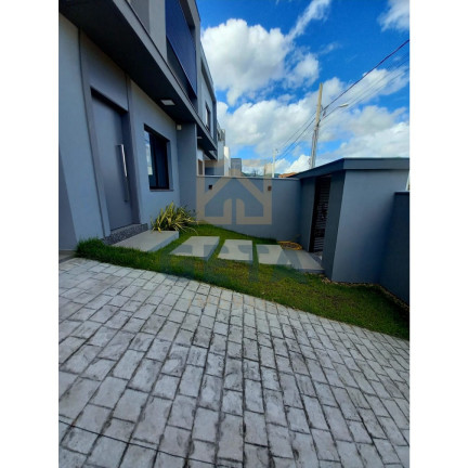 Imagem Sobrado com 3 Quartos à Venda, 162 m² em Areias - Camboriú