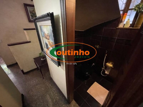 Imagem Casa com 5 Quartos à Venda, 300 m² em Tijuca - Rio De Janeiro