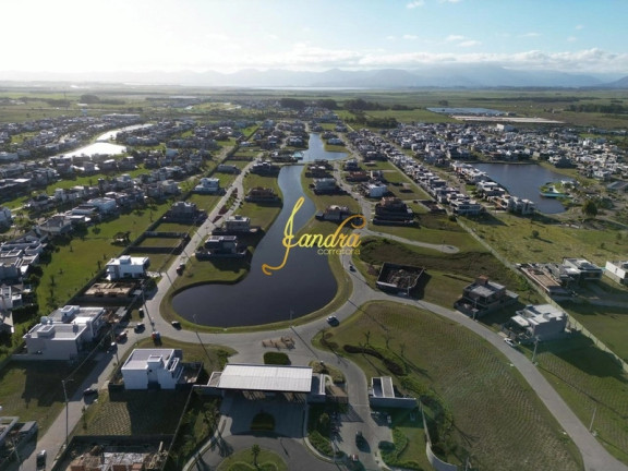 Imagem Terreno à Venda, 250 m² em Centro - Xangri-la Imagem Terreno à Venda, 250 m² em Centro - Xangri-la