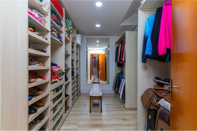 Imagem Casa com 3 Quartos à Venda, 220 m² em Partenon - Porto Alegre