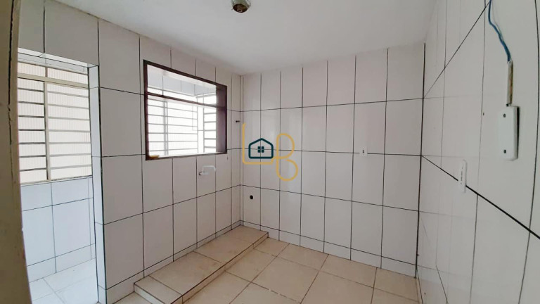Imagem Apartamento com 2 Quartos à Venda, 40 m² em San Fernando - Londrina