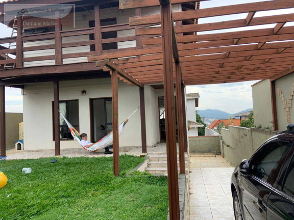 Imagem Sobrado com 3 Quartos à Venda, 300 m² em Jardim Sevilha - Bragança Paulista Imagem Sobrado com 3 Quartos à Venda, 300 m² em Jardim Sevilha - Bragança Paulista
