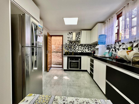 Imagem Casa com 3 Quartos à Venda, 219 m² em Araras - Teresópolis Imagem Casa com 3 Quartos à Venda, 219 m² em Araras - Teresópolis