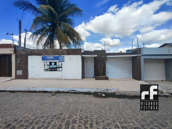 Casa à Venda,  em Cacimbas - Arapiraca