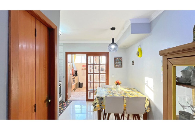 Imagem Casa com 3 Quartos à Venda,  em Vila Conceição - Porto Alegre