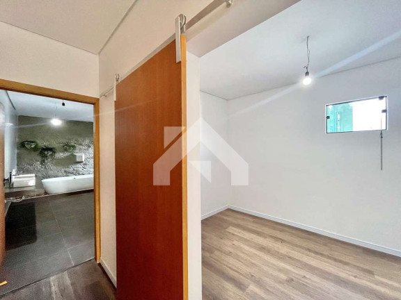 Imagem Casa de Condomínio com 4 Quartos à Venda, 400 m² em Golf Gardens - Carapicuíba Imagem Casa de Condomínio com 4 Quartos à Venda, 400 m² em Golf Gardens - Carapicuíba