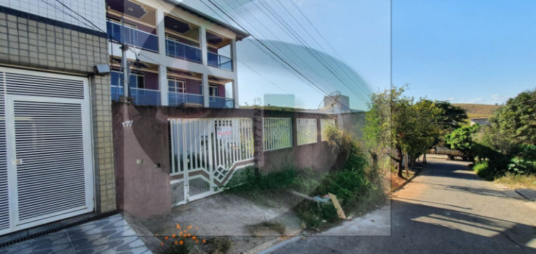 Casa com 3 Quartos à Venda, 180 m² em Parque Caravelas - Santana Do Paraíso