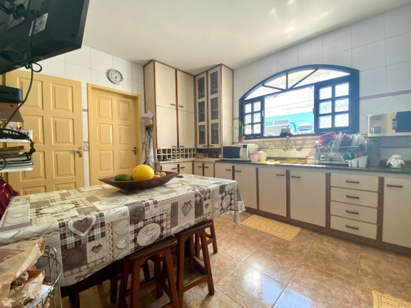 Imagem Casa com 4 Quartos à Venda, 250 m² em Barreiros - São José Imagem Casa com 4 Quartos à Venda, 250 m² em Barreiros - São José
