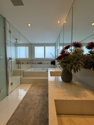 Imagem Casa com 5 Quartos à Venda, 1.160 m² em Alphaville Residencial Um - Barueri Imagem Casa com 5 Quartos à Venda, 1.160 m² em Alphaville Residencial Um - Barueri