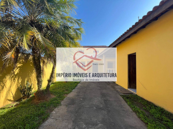 Casa com 3 Quartos à Venda,  em Praia Das Palmeiras - Caraguatatuba