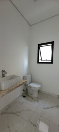 Imagem Sobrado com 3 Quartos à Venda, 145 m² em Villas Do Jaguari - Santana De Parnaíba